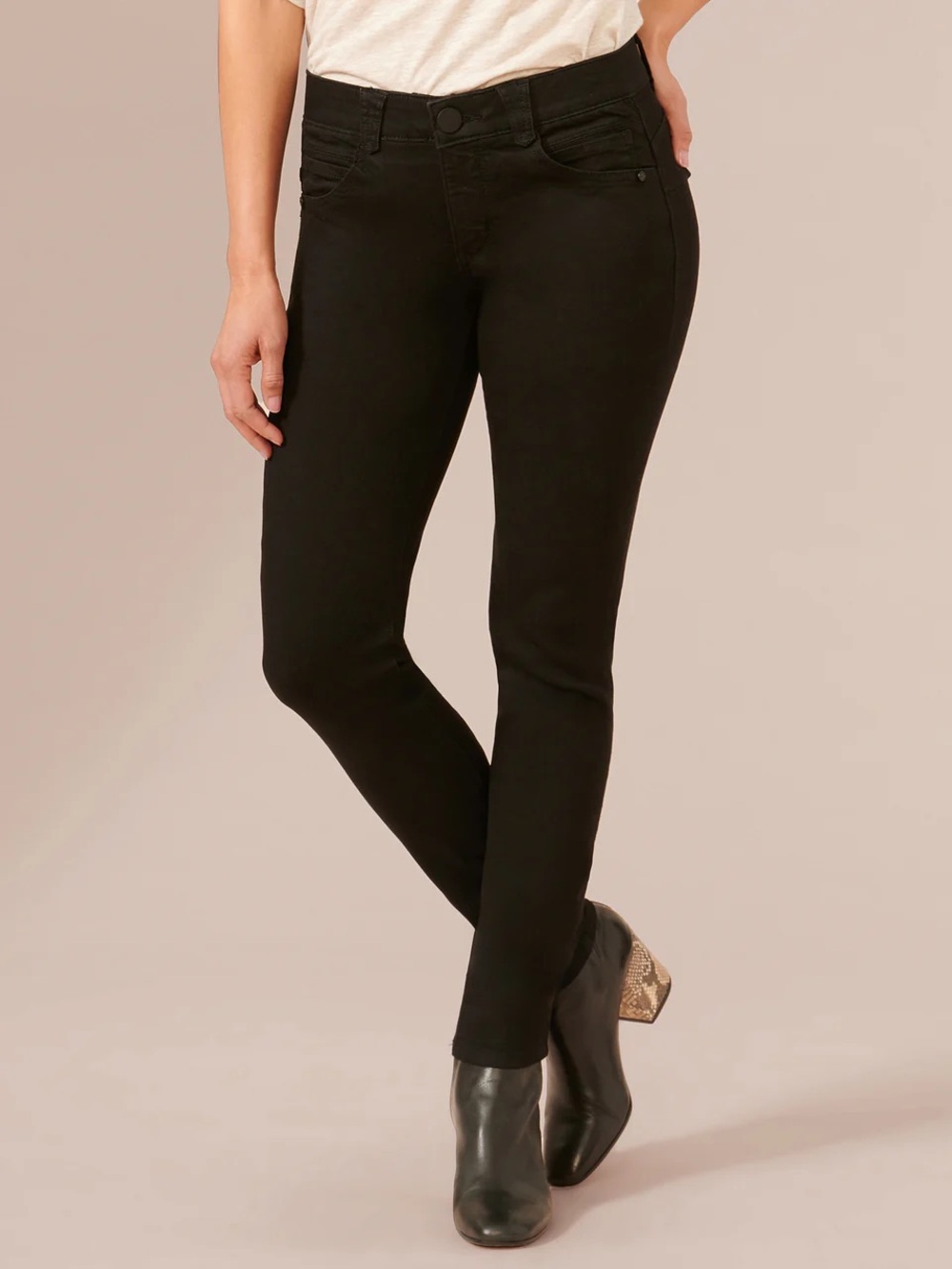 NWT Democracy "Ab"solution® Women’s Size 6 Stretch Black Denim Petite Jegging